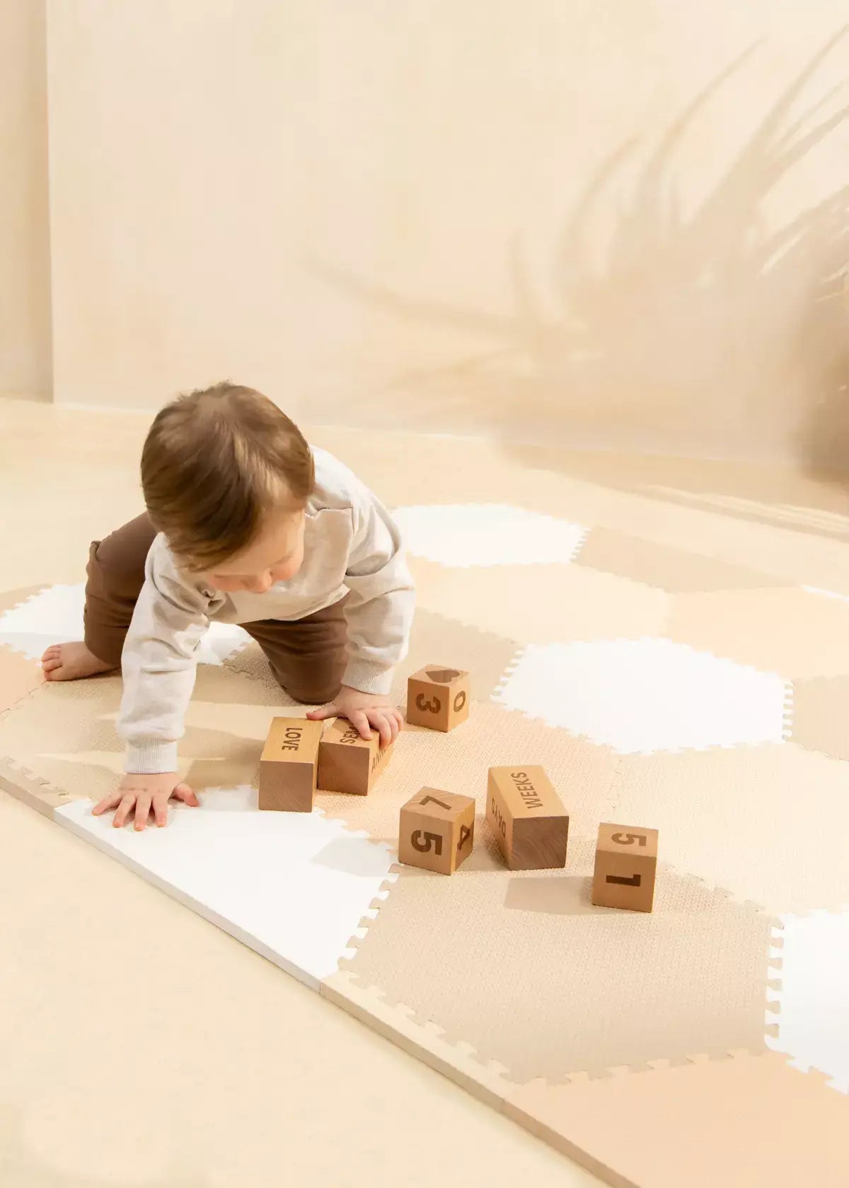 Tapis de jeu hexagonal - Beige - Coco Village - myplayground