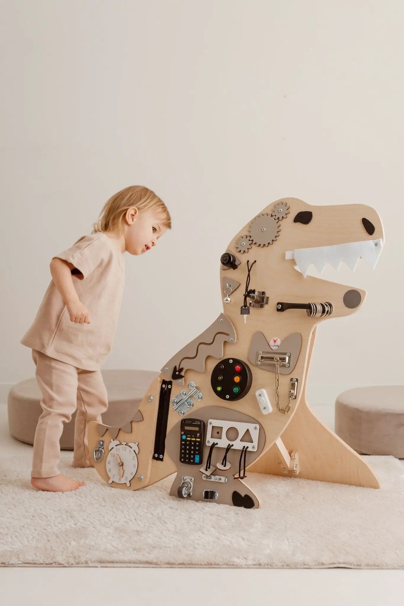 Tirex Kosma busy Board - Planche sensorielle - Jeu de motricite fine pour enfant (3 ans et +) by FoxyFamily