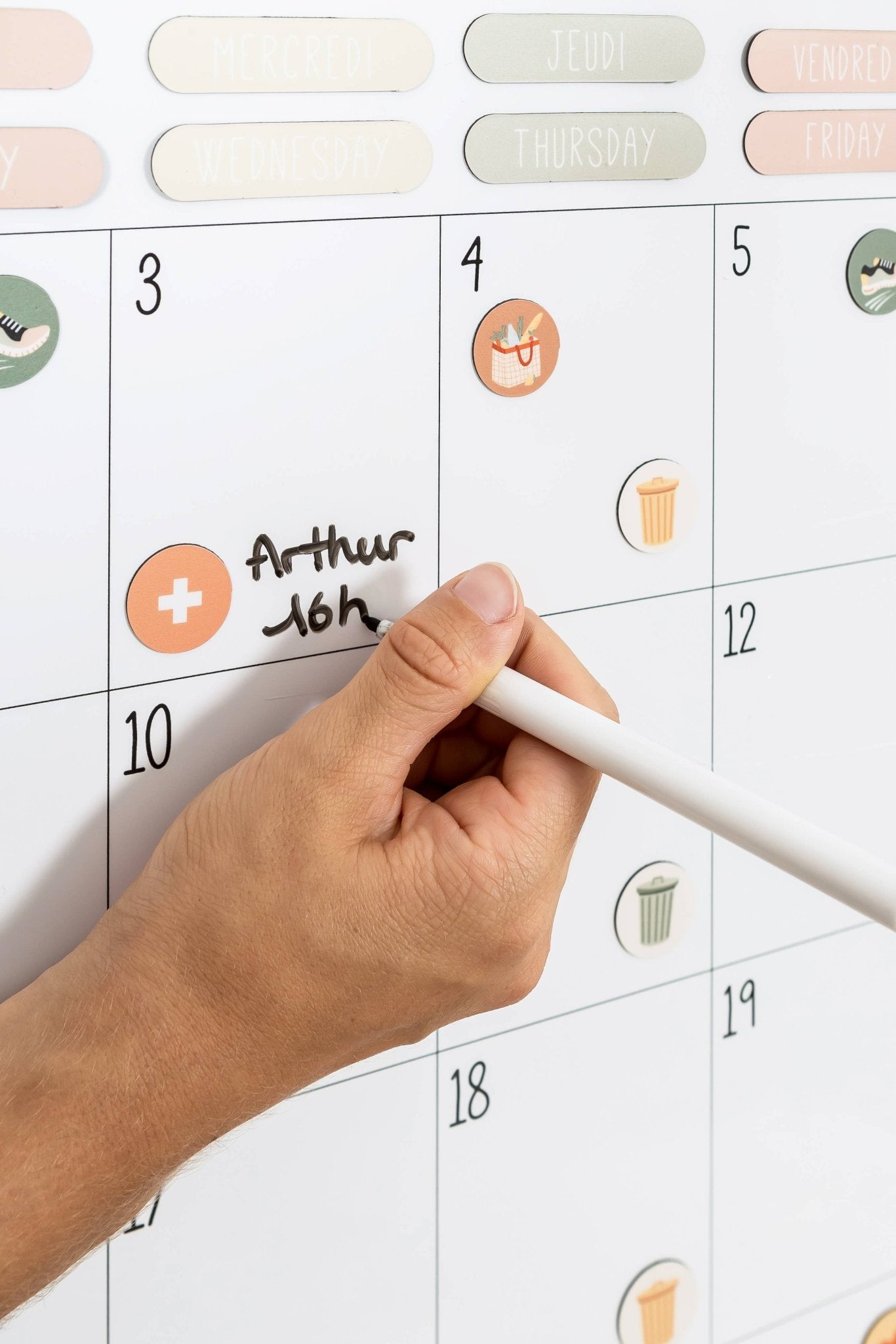 Calendrier mural mensuel magnétique - Le familial - myplayground