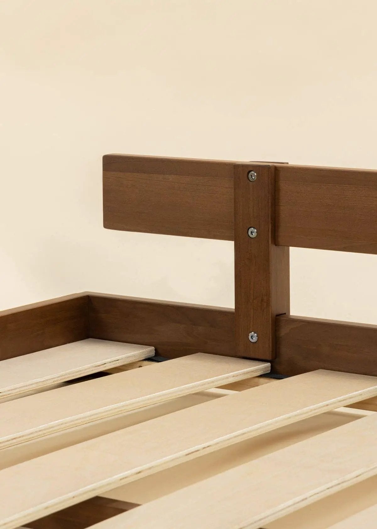 Barre de cadre de lit en bois - Noyer - Coco village by Coco Village