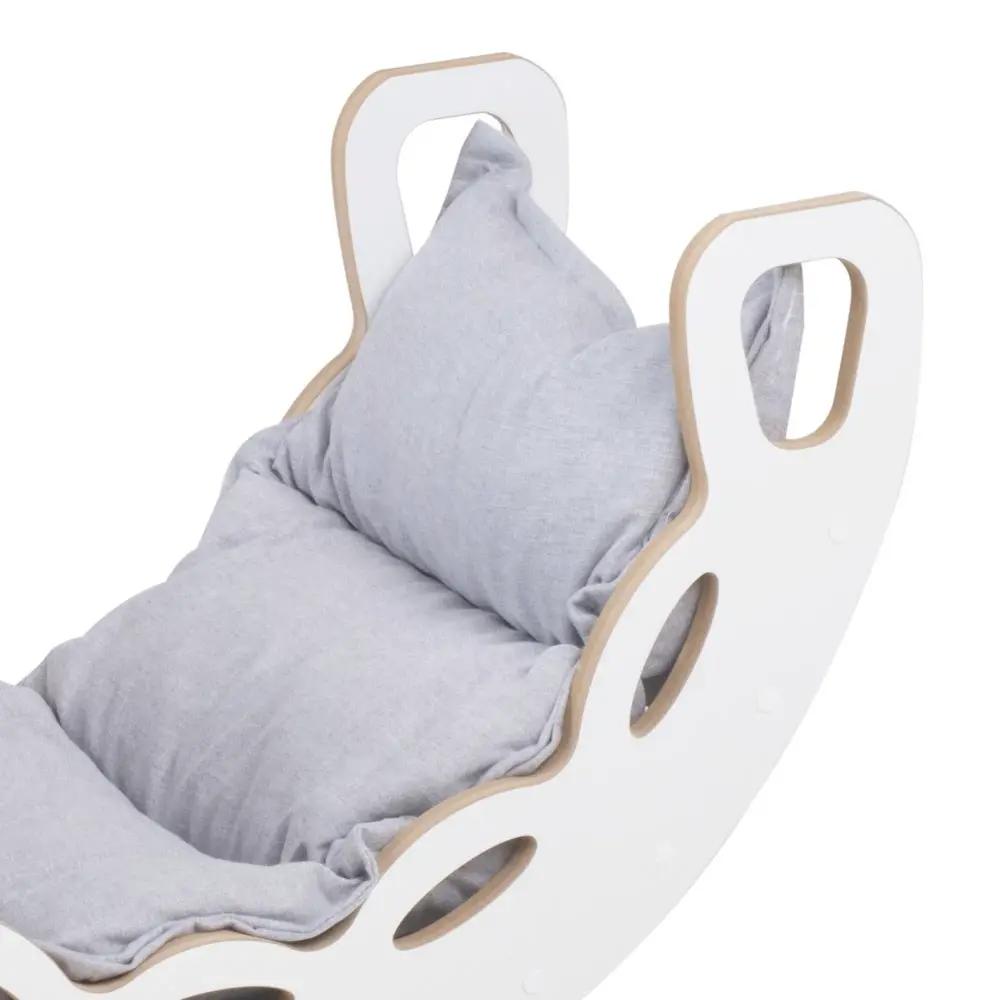 Bascule 4 en 1 - bois blanc, avec mur d’escalade, toboggan et coussin en velours gris clair, motricité - Plush nest by Misioo