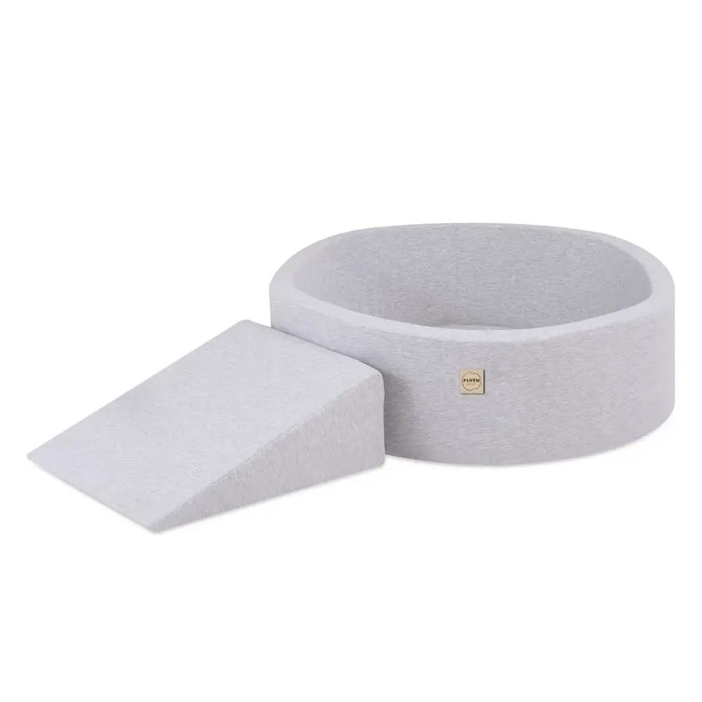 Terrain de jeu Dry pool 90x30 + triangle (+200 balles : perle, argent, rose clair) - Gris clair smart - PLUSH NEST by Misioo