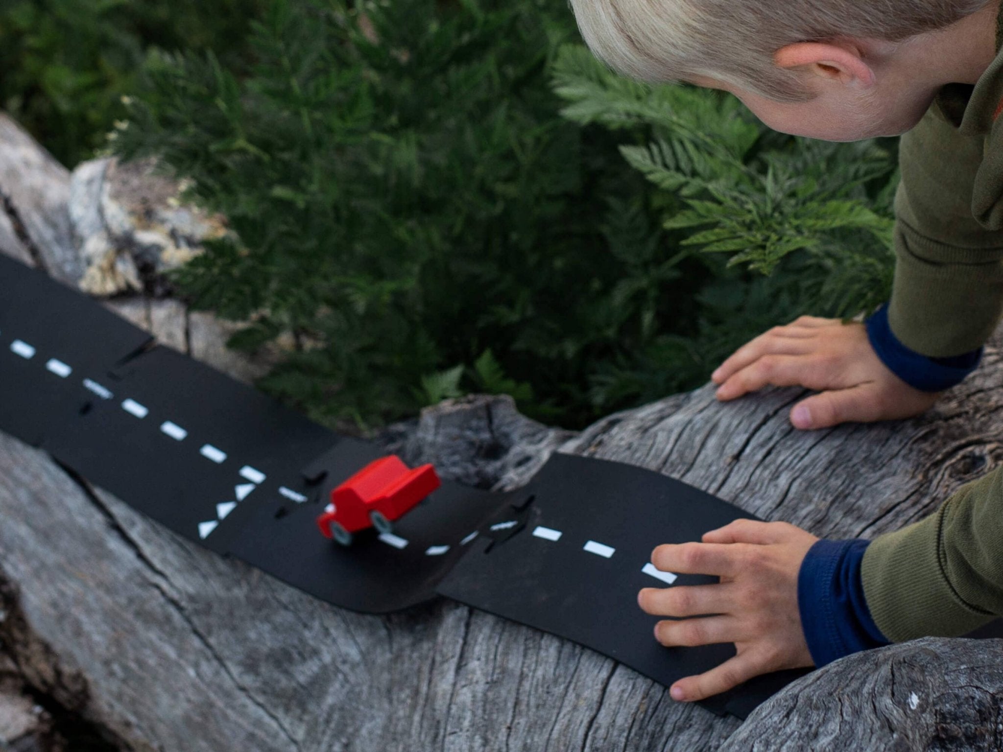 Petite voiture en bois, va - et - vient, rouge - myplayground