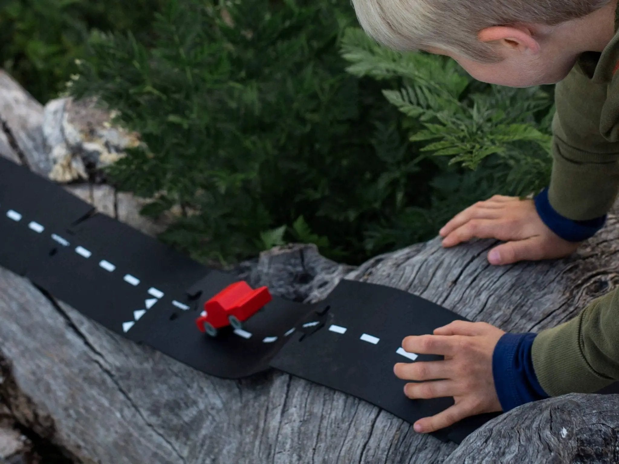 Petite voiture en bois, va - et - vient, rouge - myplayground