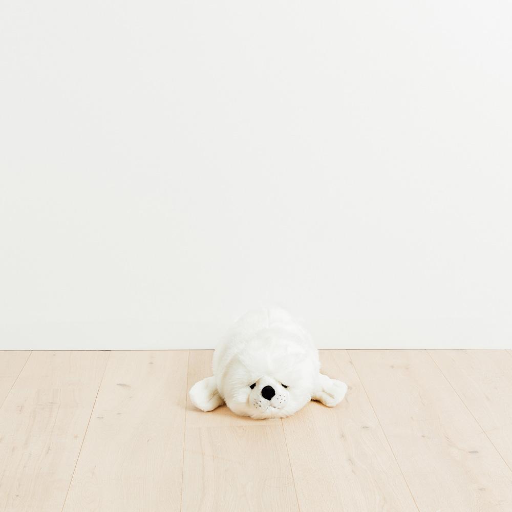 Ma peluche Phoque Arsène - La Pelucherie by La Pelucherie