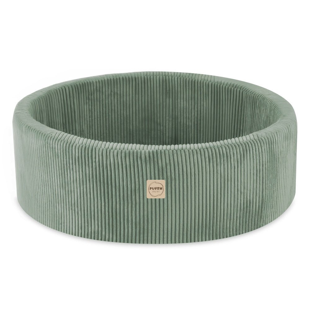 Terrain de jeu Dry pool + triangle – Velours côtelé vert premium, aire de jeu (+200 balles : perle, menthe perle, argent) – Plush Nest - myplayground