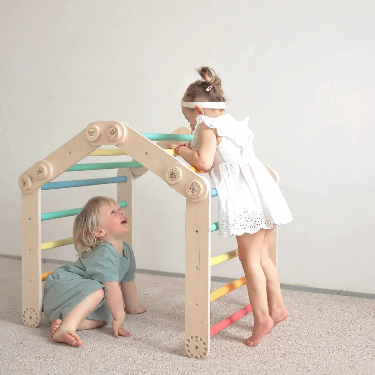 Ensemble d’escalade (set S) - arc-en-ciel, bois brut (non verni), 18 à 24 mois - BusyKids by BusyKids