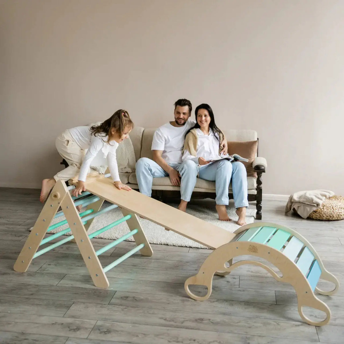 Ensemble triangle pikler + planche + bascule d’équilibre - menthe, bois Natura, 12 à 18 mois - BusyKids by BusyKids