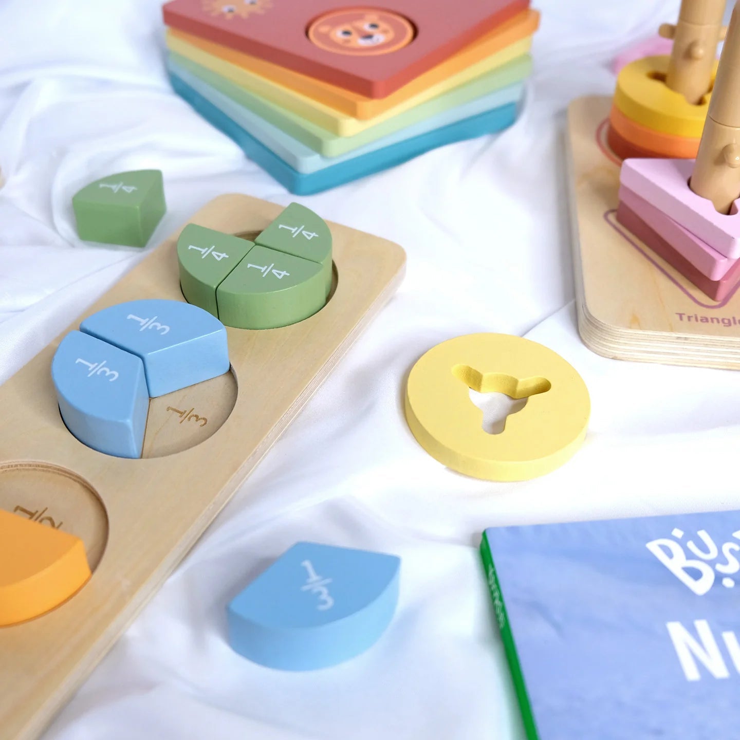 Coffret de Jeu Montessori pour les enfants - 24 à 36 mois - BusyKids by BusyKids