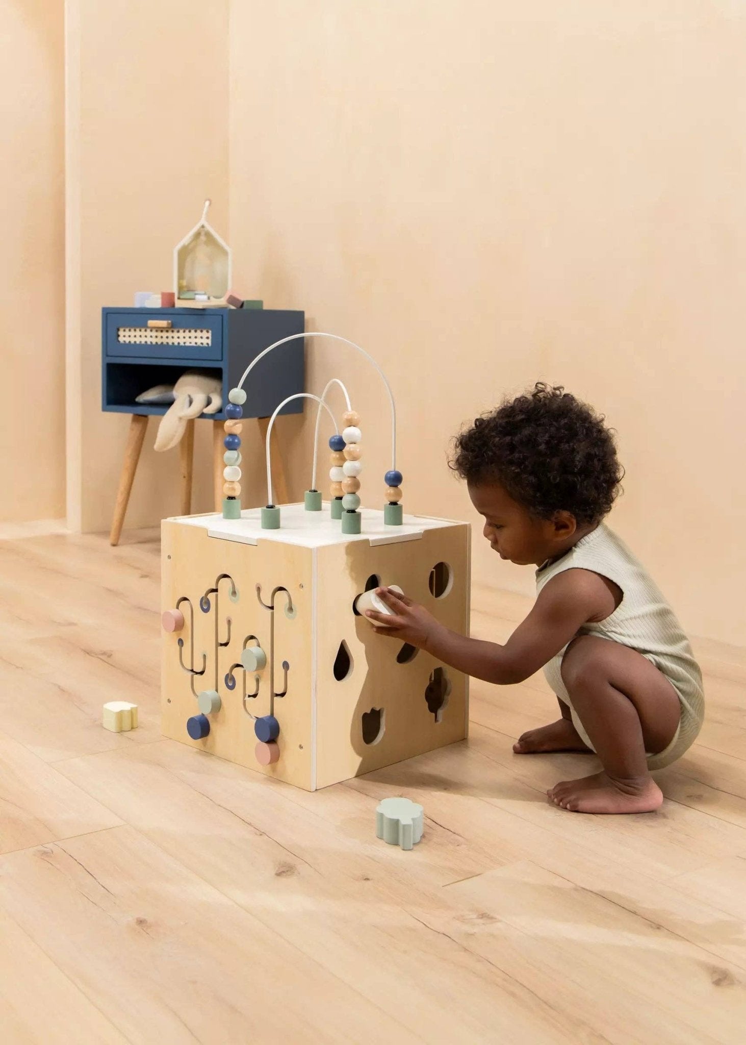 Cube d'activités en bois - Coco Village by Coco Village