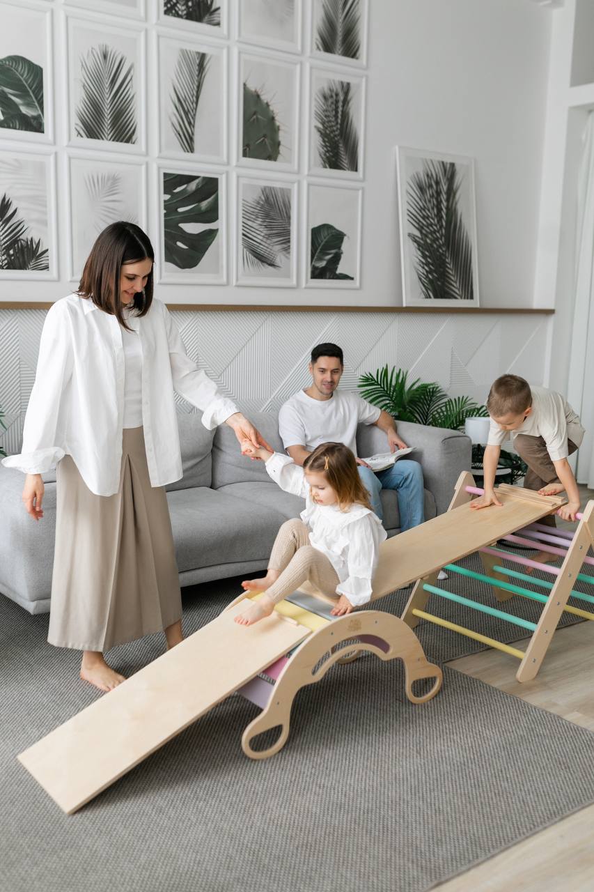 Ensemble triangle pikler + 2 Planches + bascule d’équilibre - Pastel, Bois Natura, 12 à 18 mois - BusyKids - myplayground