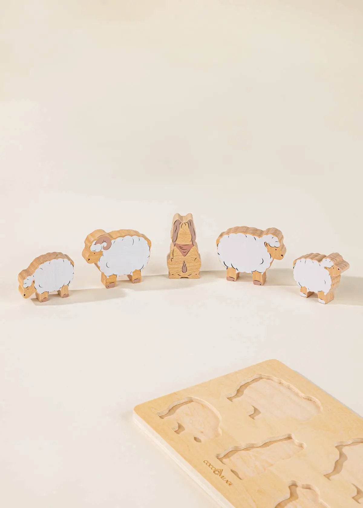 Set de 5 animaux de berger sur assiette en bois - Coco Village by Coco Village