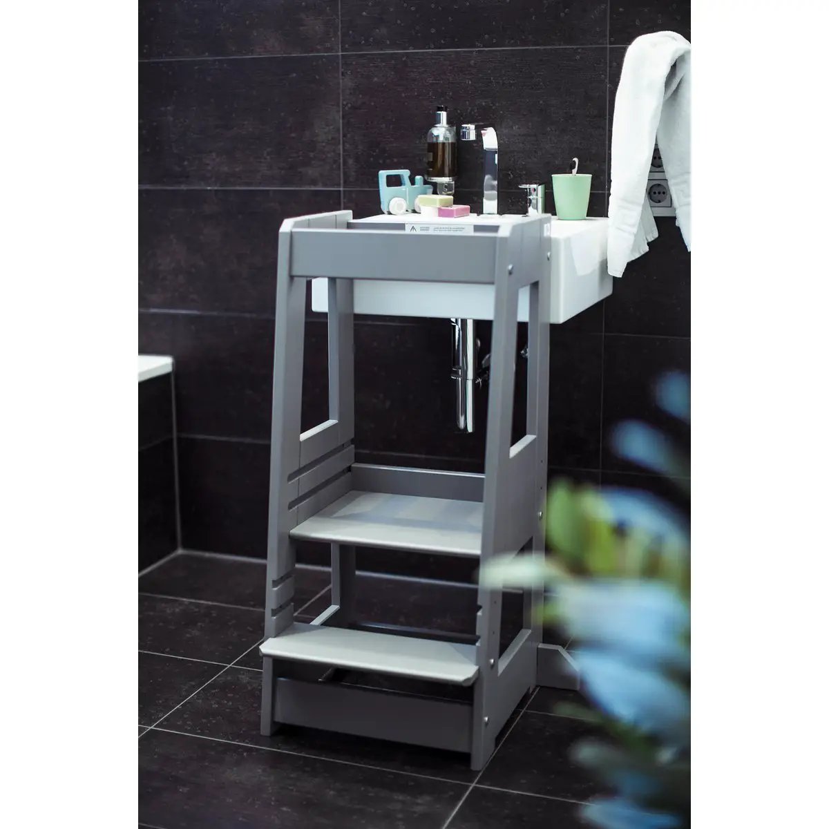 tiSsi® learning tower FELIX beech STORMY GRAY by tiSsi ® Familie beginnt mit uns™