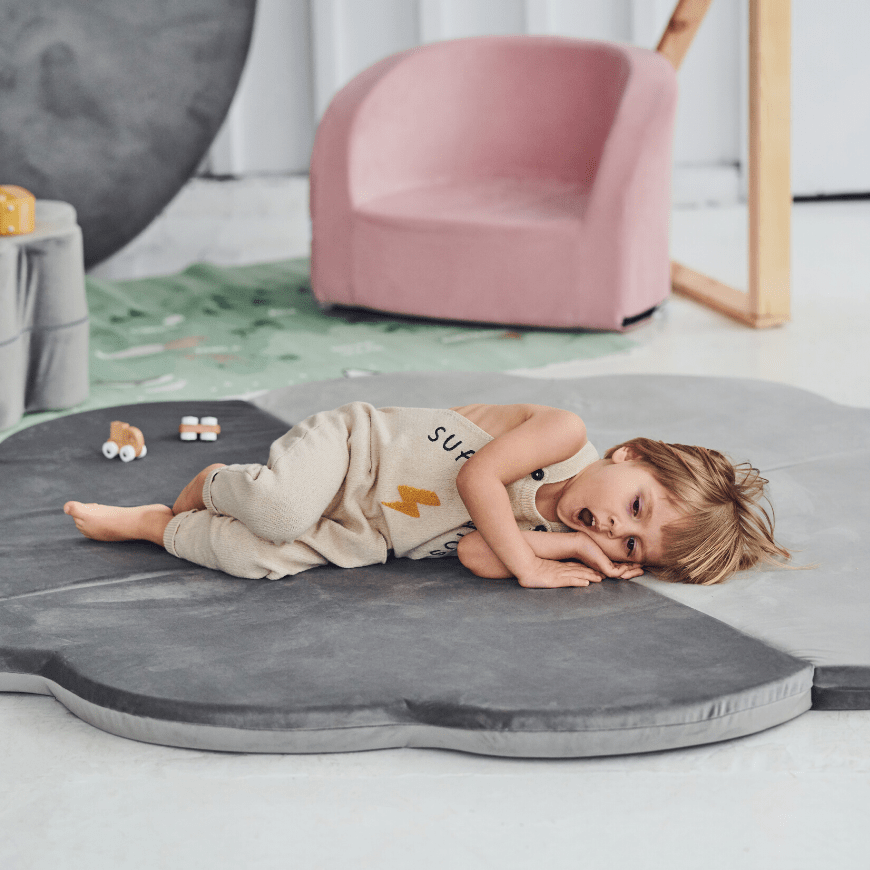 Tapis fleur - 160 cm x 120 cm, velours doux, tapis de jeu - Plush Nest - Misioo - myplayground