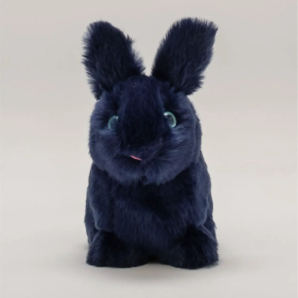 Ma peluche Lapin Léon - La Pelucherie by La Pelucherie