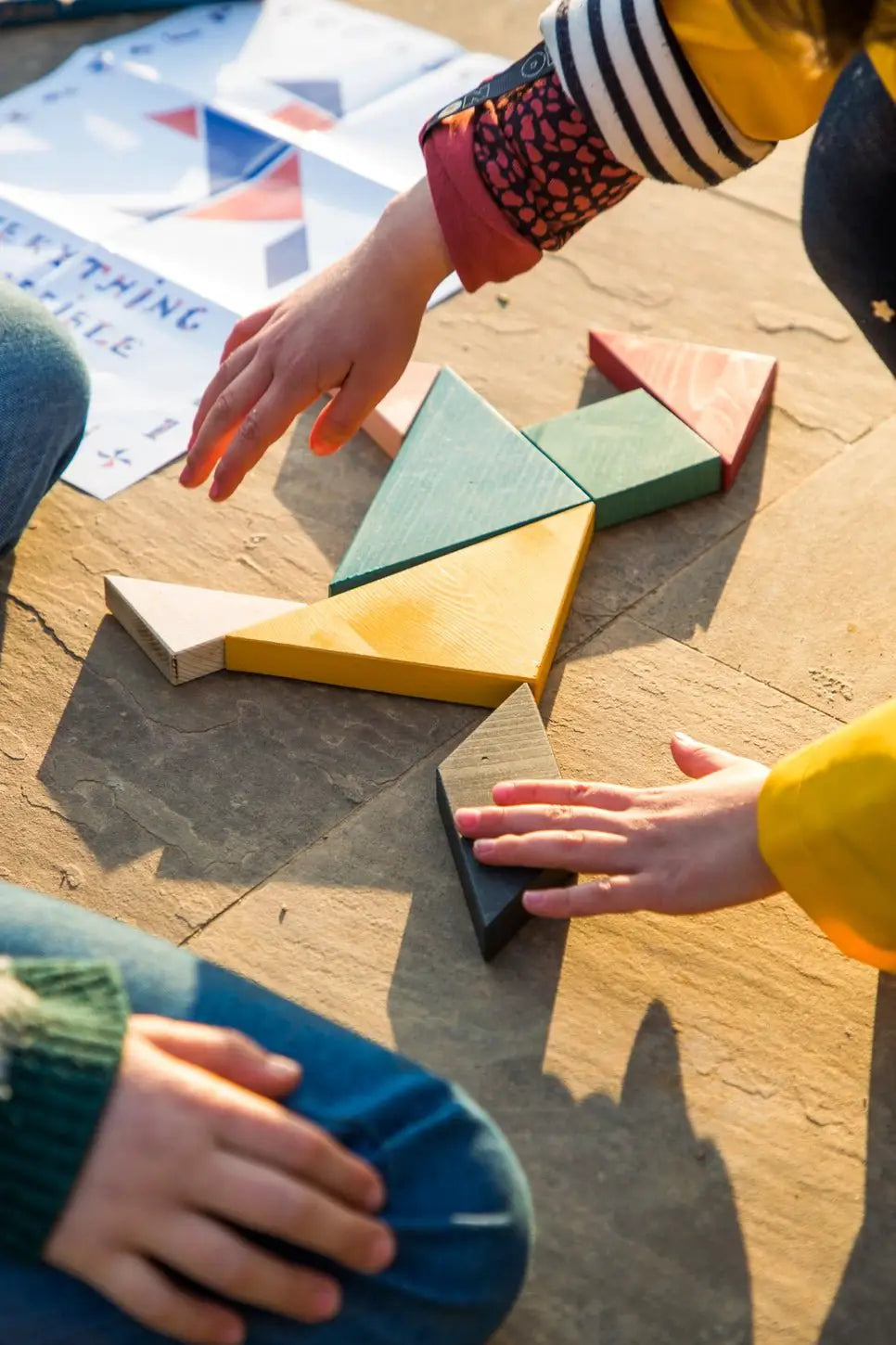 Me&Mine | Tangram Earth - Jouet pour enfants by Me&Mine
