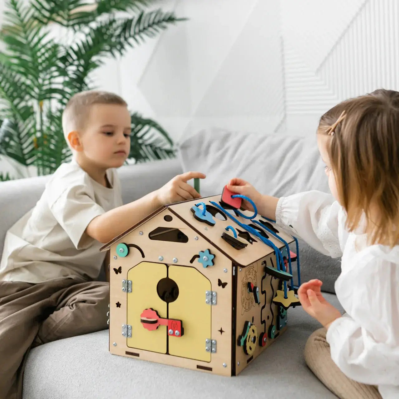 Busy Board maisonnette éducative - bois mini, 12 à 18 mois - busykids by BusyKids