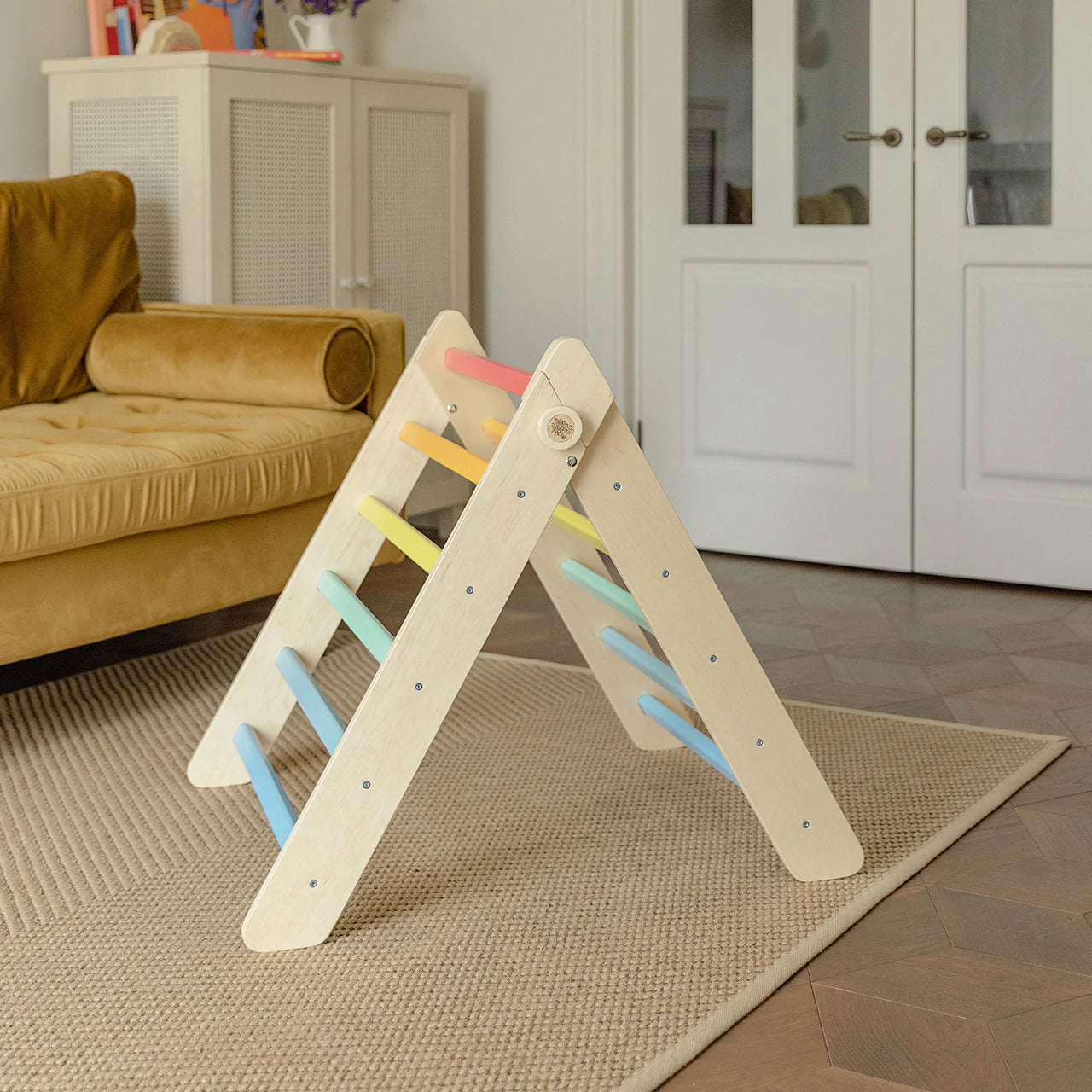 BusyKids - Triangle de Motricité Pikler Couleurs Arc-en-ciel - Bois Natura - 12 à 18 mois BusyKids BusyKids - Triangle de Motricité Pikler Couleurs Arc-en-ciel - Bois Natura - 12 à 18 mois myplayground