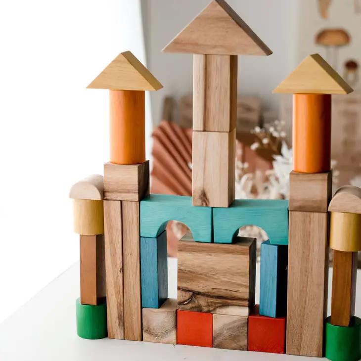 Cubes en bois de couleur naturelle by Q Toys