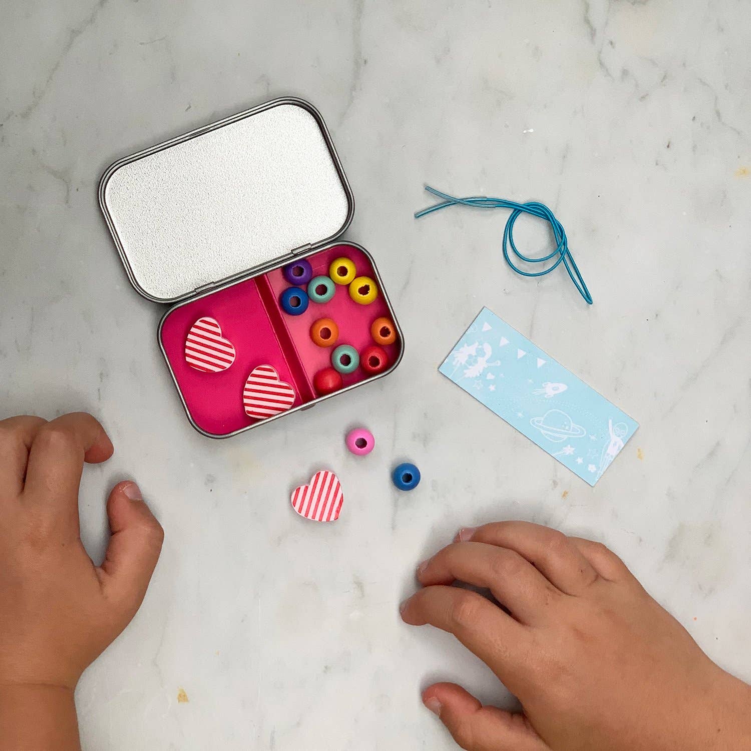 Kit cadeau pour bracelet en forme de cœur  Cotton Twist Kit cadeau pour bracelet en forme de cœur myplayground