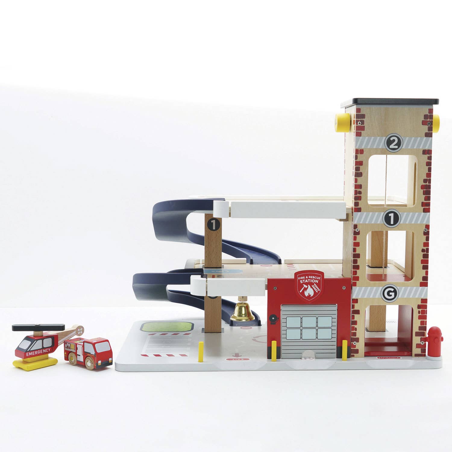 Garage d'incendie et de secours - Jeu de rôle éducatif enfant  Le Toy Van Garage d'incendie et de secours - Jeu de rôle éducatif enfant myplayground