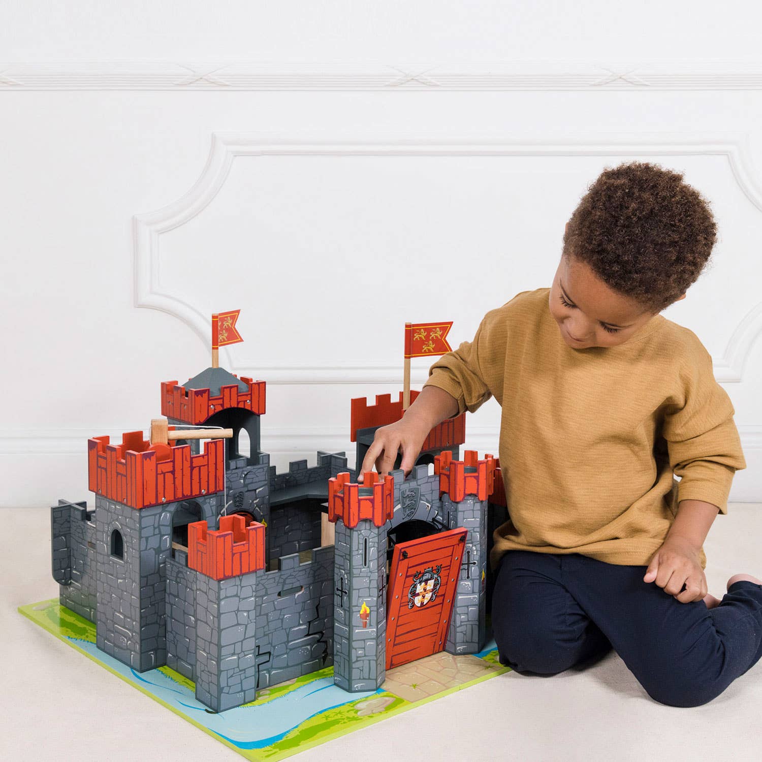 Château Lionheart - Jeu de rôle éducatif enfant  Le Toy Van Château Lionheart - Jeu de rôle éducatif enfant myplayground
