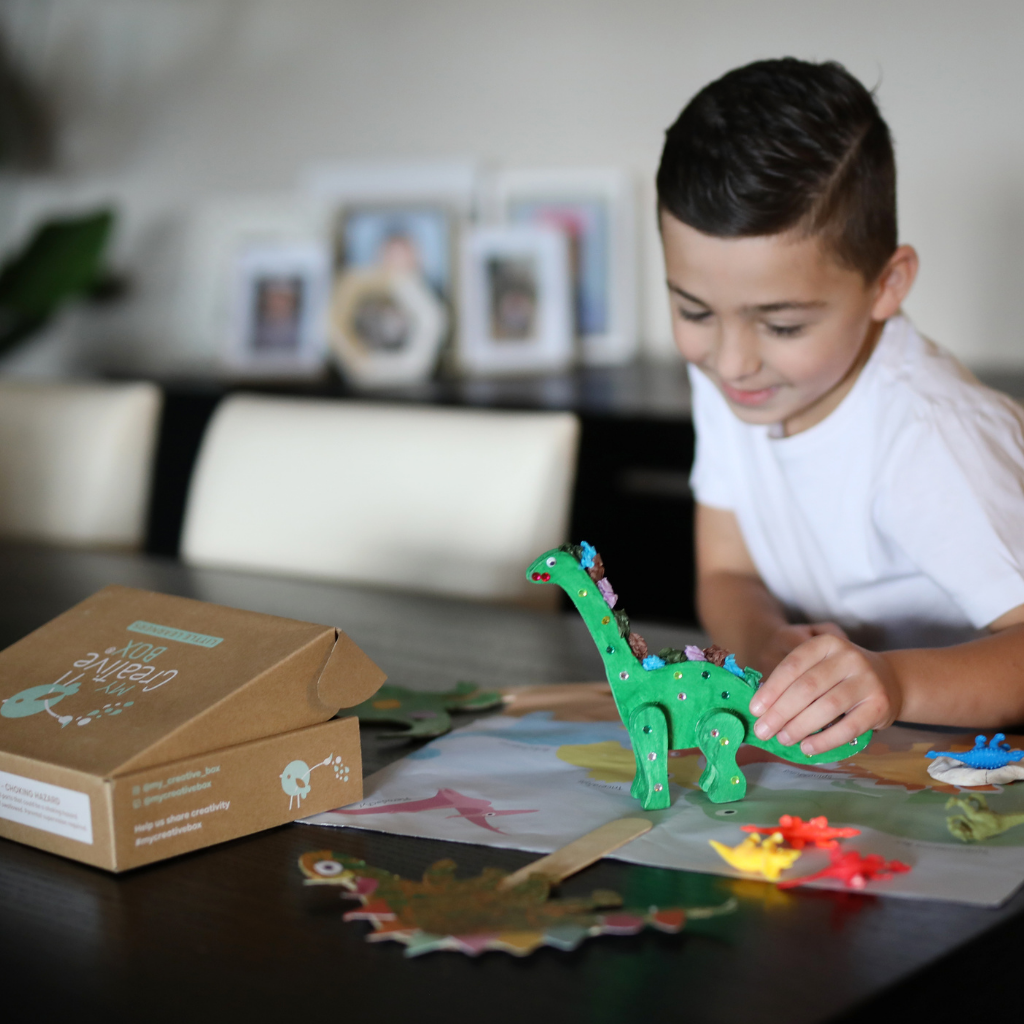 Mini kit créatif sur les dinosaures - My Creative Box  My Creative Box Mini kit créatif sur les dinosaures - My Creative Box myplayground