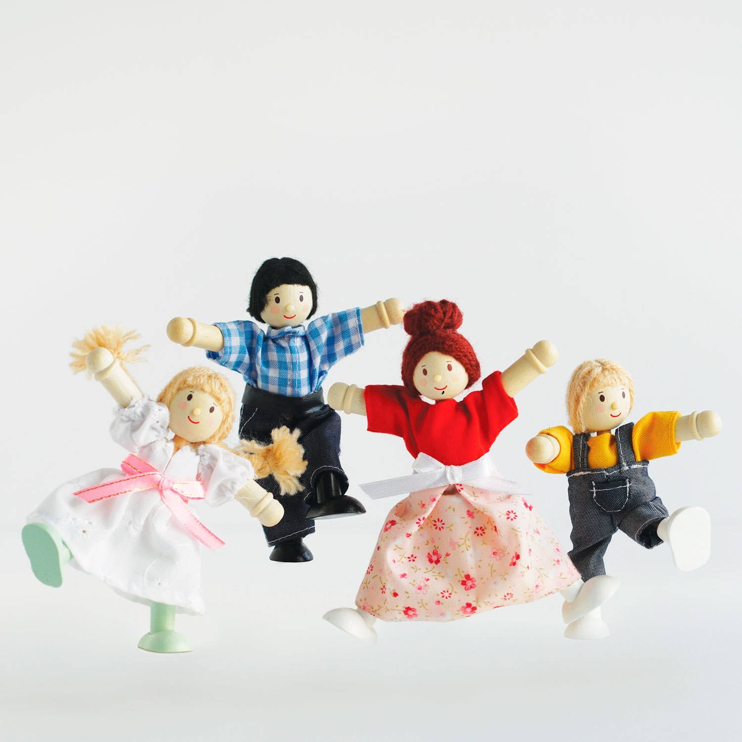 Ma famille 4 personnes - Jeu éducatif enfant  Le Toy Van Ma famille 4 personnes - Jeu éducatif enfant myplayground