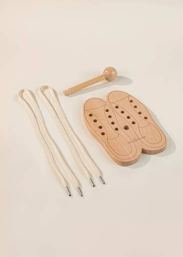 Jeu de laçage en bois  Coco Village Jeu de laçage en bois myplayground