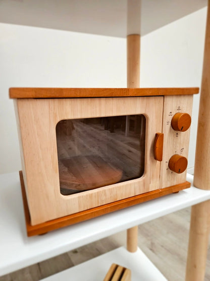 Four à micro-ondes en bois