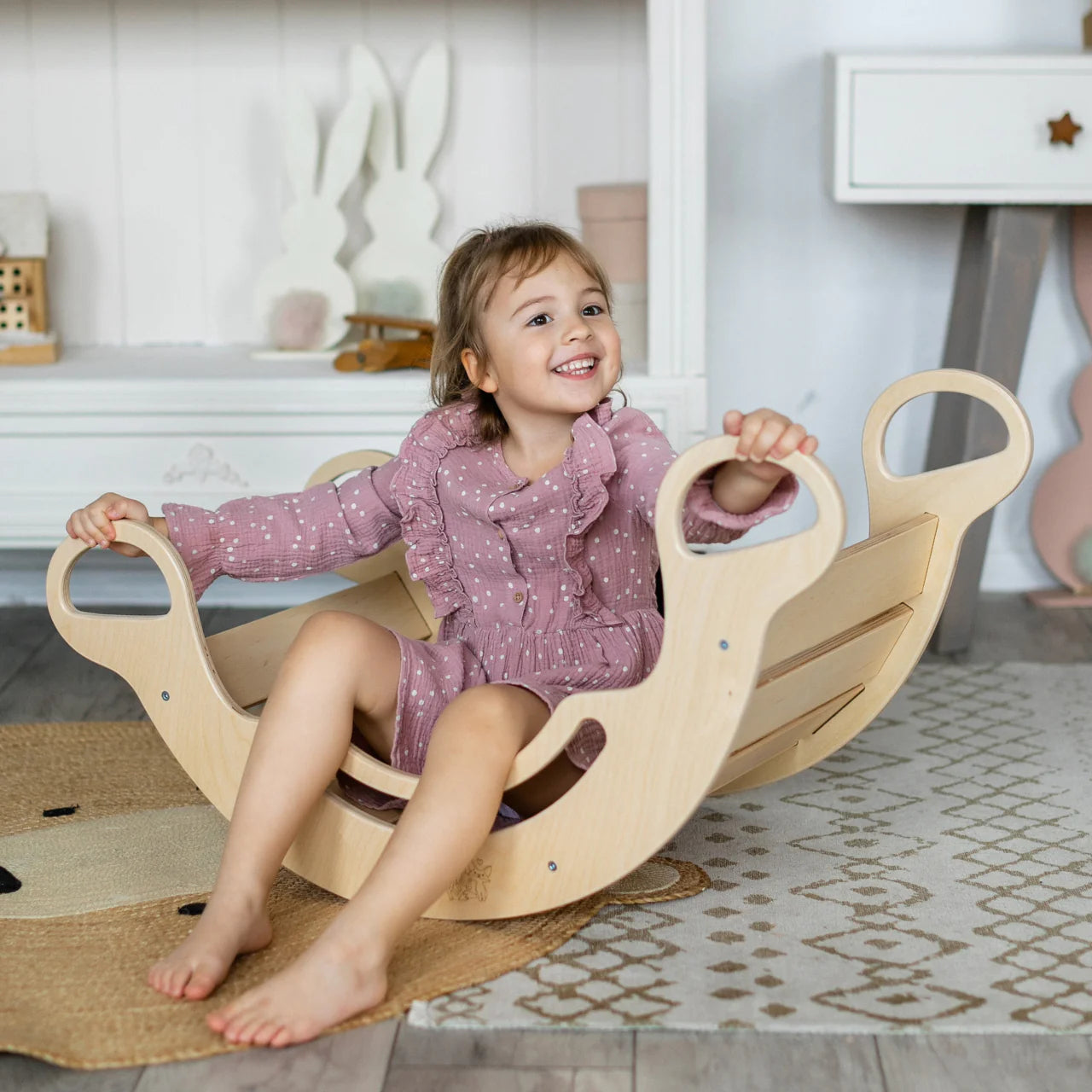 BusyKids - Ensemble (grand) Triangle Pikler + 2 planches à Double Face + Bascule d'Équilibre Nature - Bois Brut (non verni) - 12 à 18 mois  BusyKids BusyKids - Ensemble (grand) Triangle Pikler + 2 planches à Double Face + Bascule d'Équilibre Nature - Bois Brut (non verni) - 12 à 18 mois myplayground