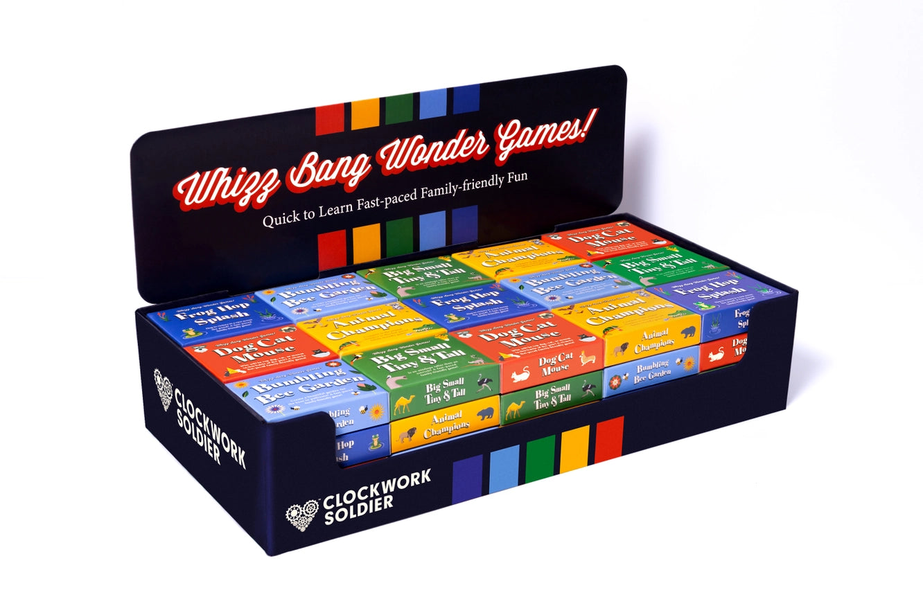 Présentoir rempli de jeux de cartes Wizz Bang Wonder - Clockwork Soldier  Clockwork Soldier Présentoir rempli de jeux de cartes Wizz Bang Wonder - Clockwork Soldier myplayground