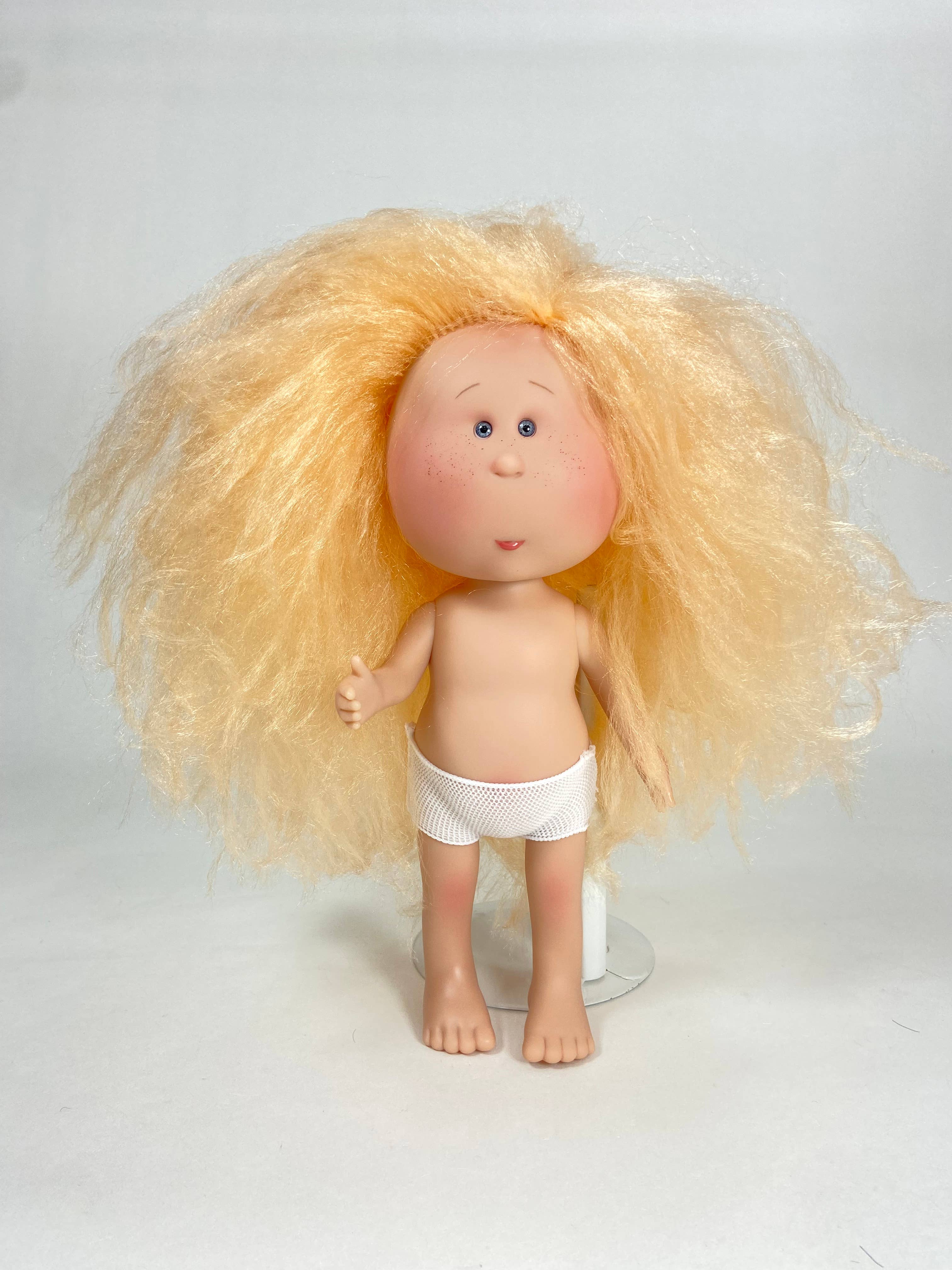 Poupée Mia Cotton Candy en sous vêtements - Nines Artisanals  Nines Artesanals d'Onil Poupée Mia Cotton Candy en sous vêtements - Nines Artisanals myplayground