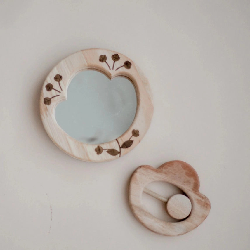 Ensemble hochet à fleurs et miroir pour bébé  QToys USA Ensemble hochet à fleurs et miroir pour bébé myplayground