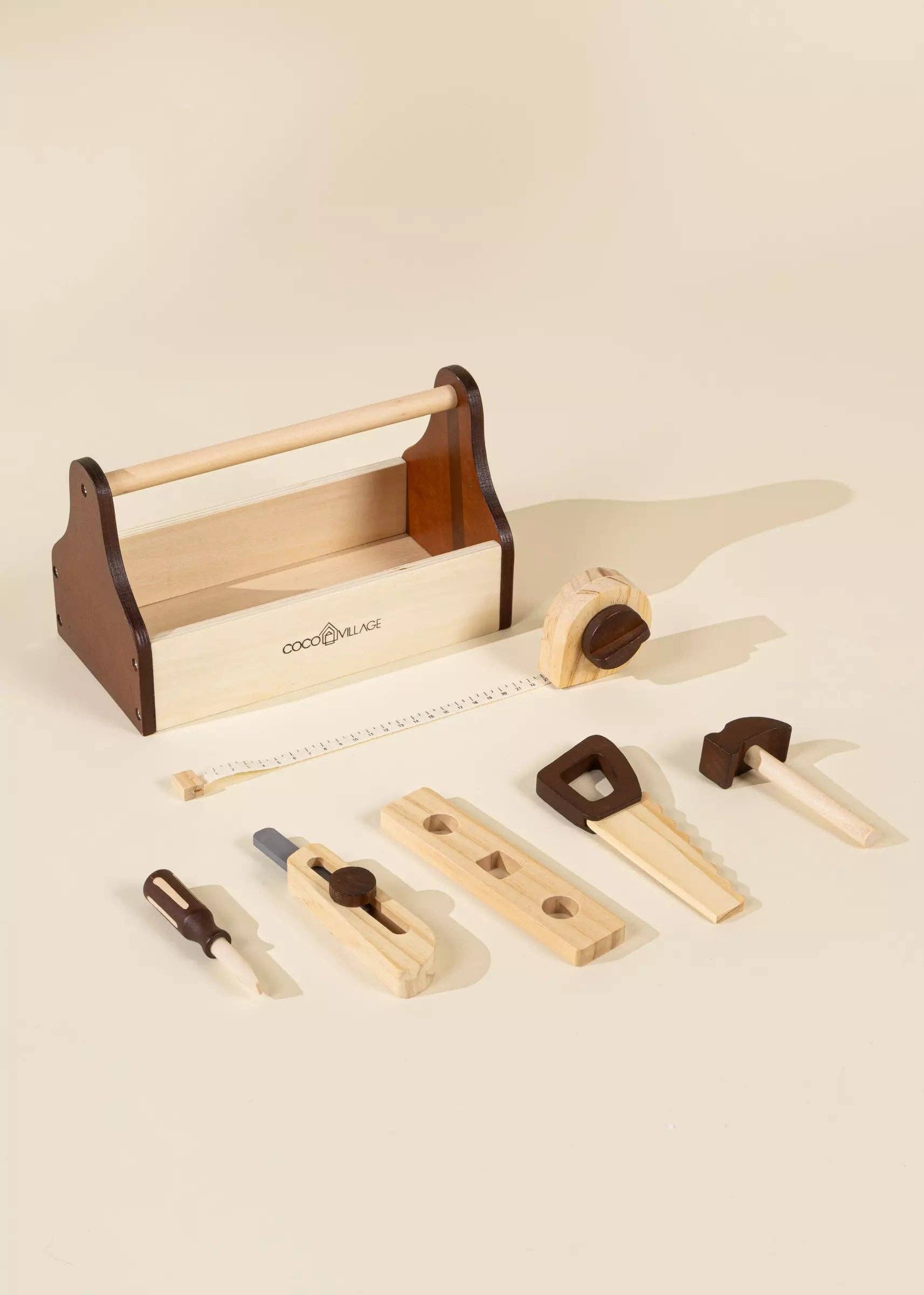 Set de jeu d'outils en bois  Coco Village Set de jeu d'outils en bois myplayground