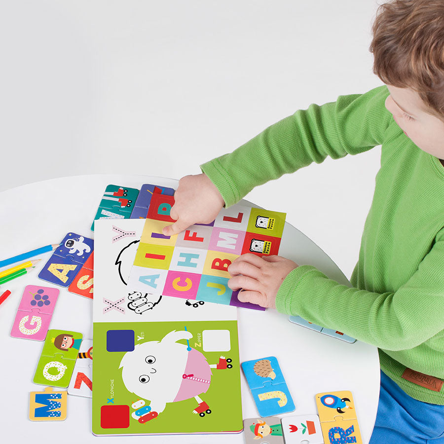 Kids Academy - Lettres - Banana Panda  Banana Panda Kids Academy - Lettres - Banana Panda myplayground