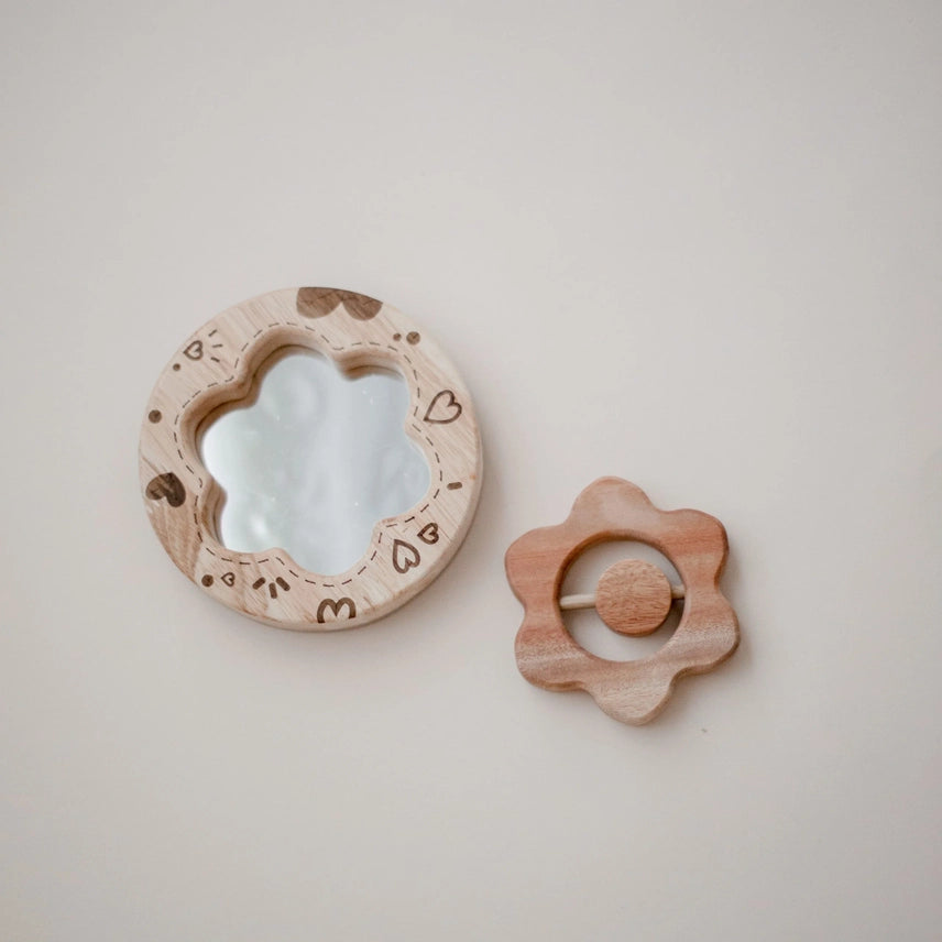 Ensemble hochet et miroir pour bébé pour la Saint-Valentin  QToys USA  myplayground