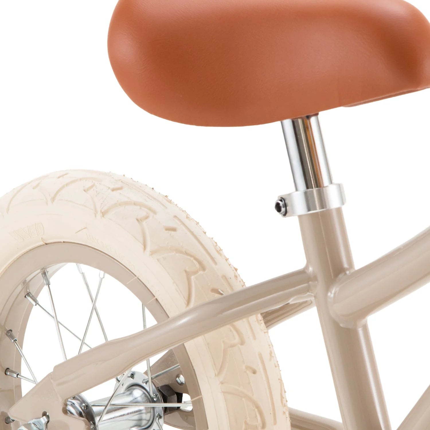 Draisienne Enfant Beige avec Panier en Osier et Stabilisateurs - Banwood - Jeu de Motricité de 3 à 5 Ans