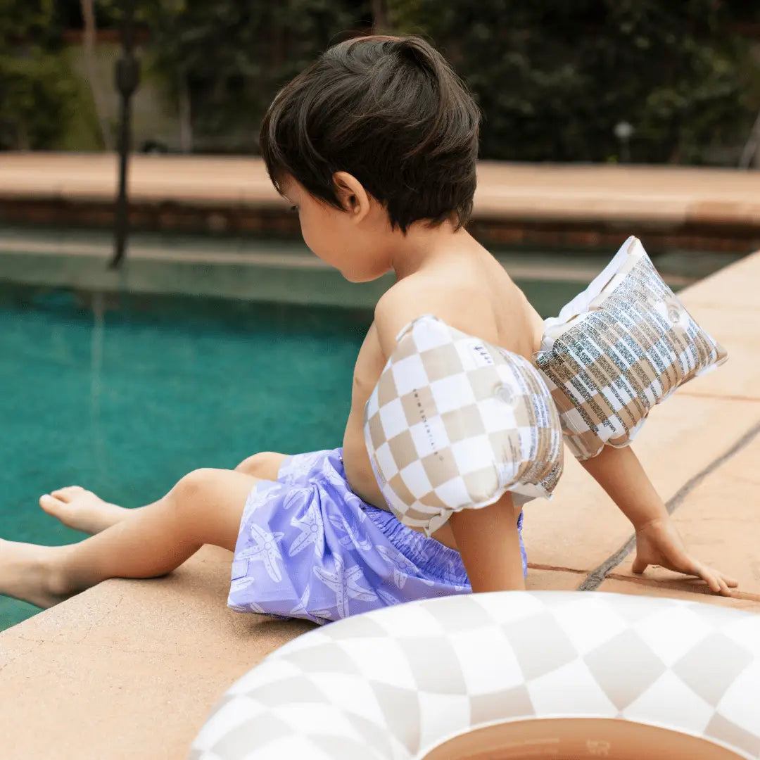 Brassard échec beige ( 2 à 6 ans ) - Swim Essentials Jouet de bain Swim Essentials Brassard échec beige ( 2 à 6 ans ) - Swim Essentials myplayground