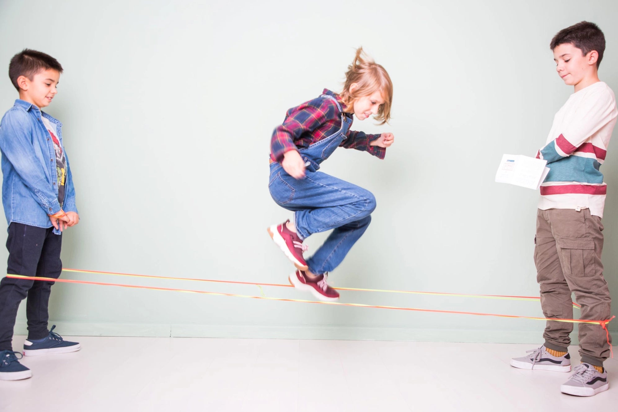 Me&Mine | Élastique de saut - Jouet pour enfants de 6 à 12 ans.  Me&Mine Me&Mine | Élastique de saut - Jouet pour enfants de 6 à 12 ans. myplayground