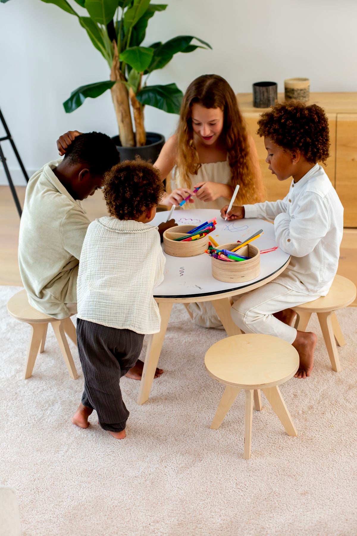 Recharge pour tables à dessin Drawin'Table de 20 feuilles blanches - Drawin'Kids - Free inspiration Coloriages Drawin'Kids Recharge pour tables à dessin Drawin'Table de 20 feuilles blanches - Drawin'Kids - Free inspiration myplayground