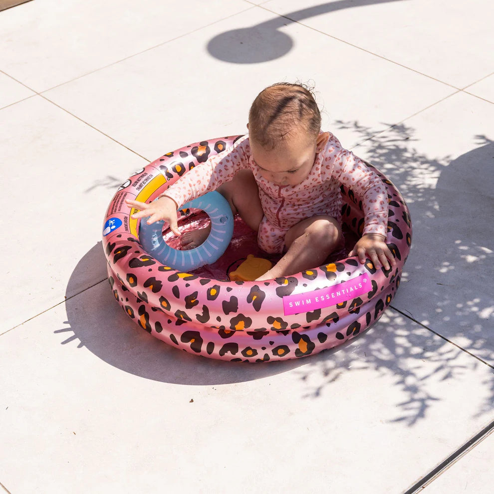 Piscine léopard rose de 60 cm - Swim Essentials  Swim Essentials Piscine léopard rose de 60 cm - Swim Essentials myplayground