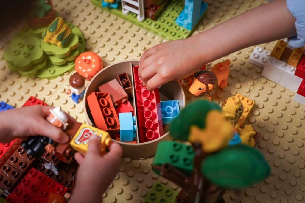 Play & Build MAXI – Plateau compatible DUPLO® pour enfants de 2 à 5 ans