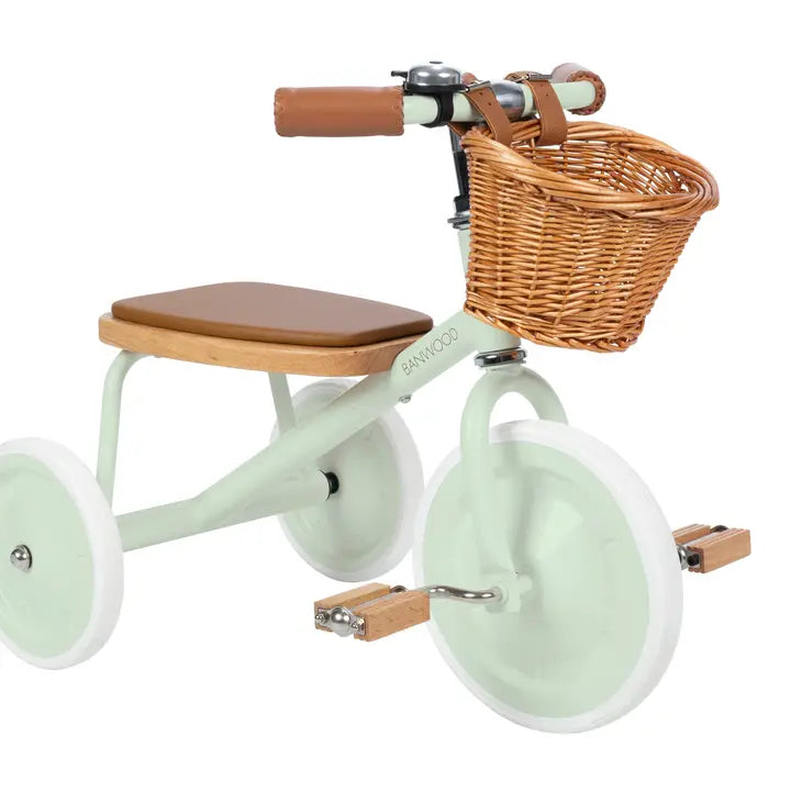 Banwood Tricycle - Vert menthe - Jeu de motricité enfant ( 2 à 6 ans )  Banwood Banwood Tricycle - Vert menthe - Jeu de motricité enfant ( 2 à 6 ans ) myplayground