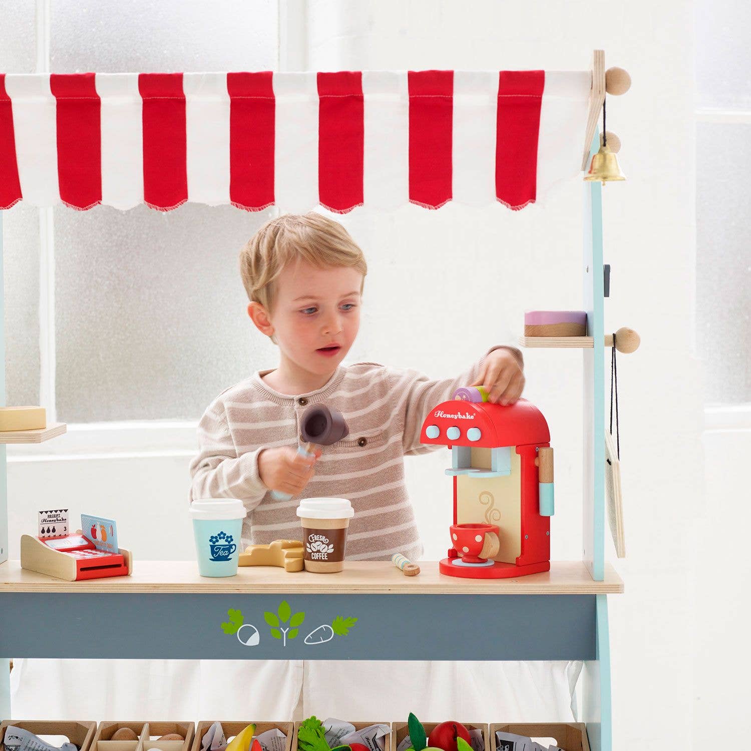 Boutique et café - Jeu educatif enfant  Le Toy Van Boutique et café - Jeu educatif enfant myplayground