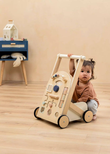 Déambulateur d'activités en bois