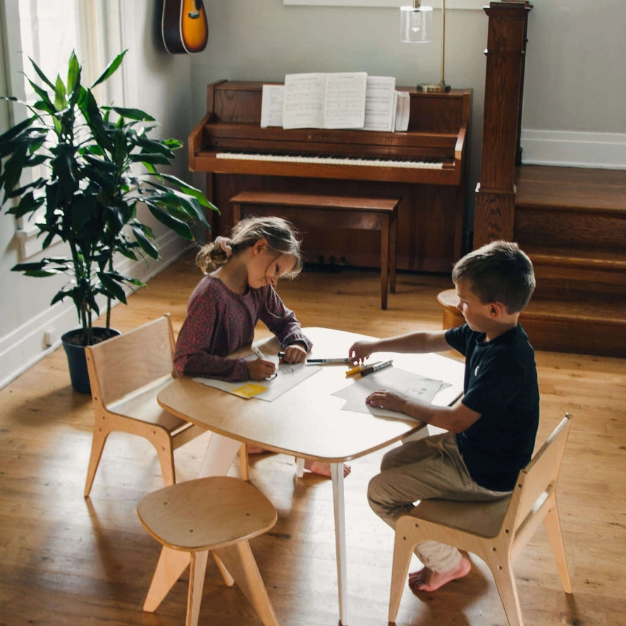 Ensemble Table et Chaise - All Circles  All circles Ensemble Table et Chaise - All Circles myplayground