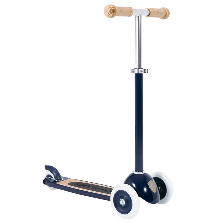 trottinette enfant - 2 à 5 ans - 3 roues - bleu marine - jeu de motricité - banwood  Banwood trottinette enfant - 2 à 5 ans - 3 roues - bleu marine - jeu de motricité - banwood myplayground