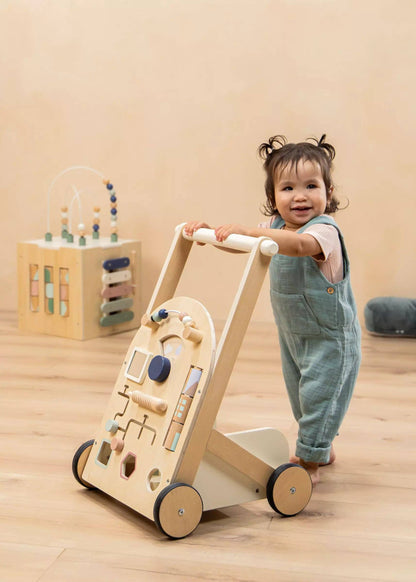 Déambulateur d'activités en bois