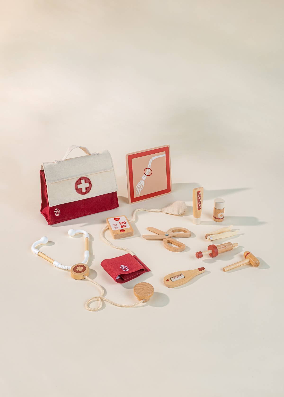 Set de jeu Doctor en bois  Coco Village Set de jeu Doctor en bois myplayground